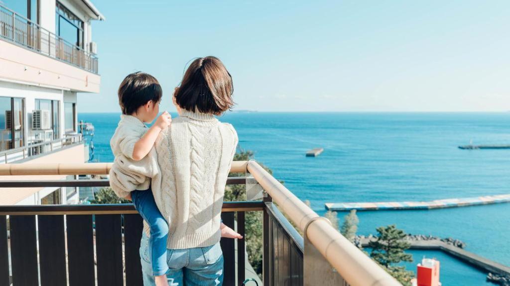 Tsukino Sumika Atami Juraku Hotel Exterior foto